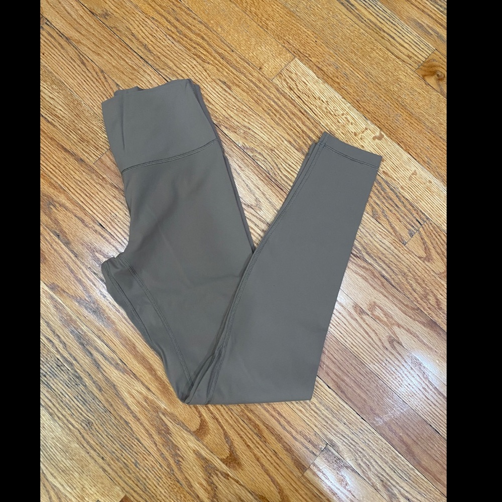 Athletic legging